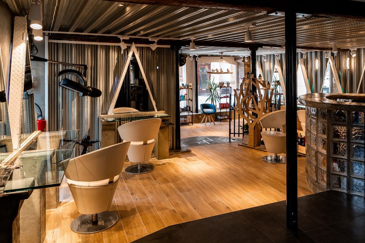 Vue d'ensemble du salon de coiffure artistique Mulhouse